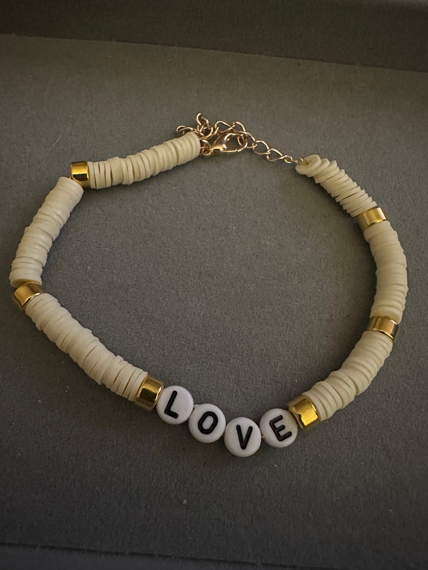 Bracelet lettres personnalisé
