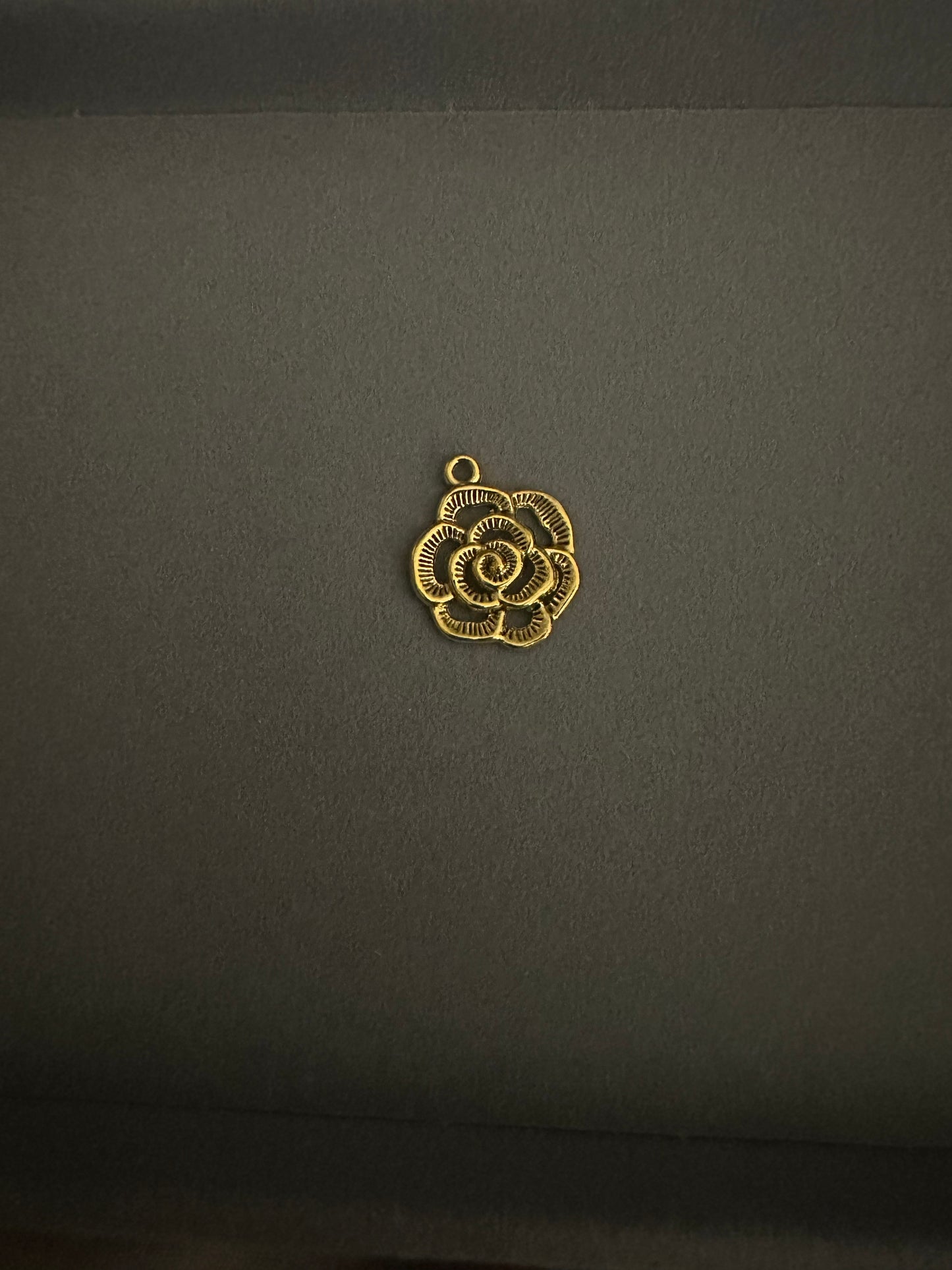 Charm « rosa »
