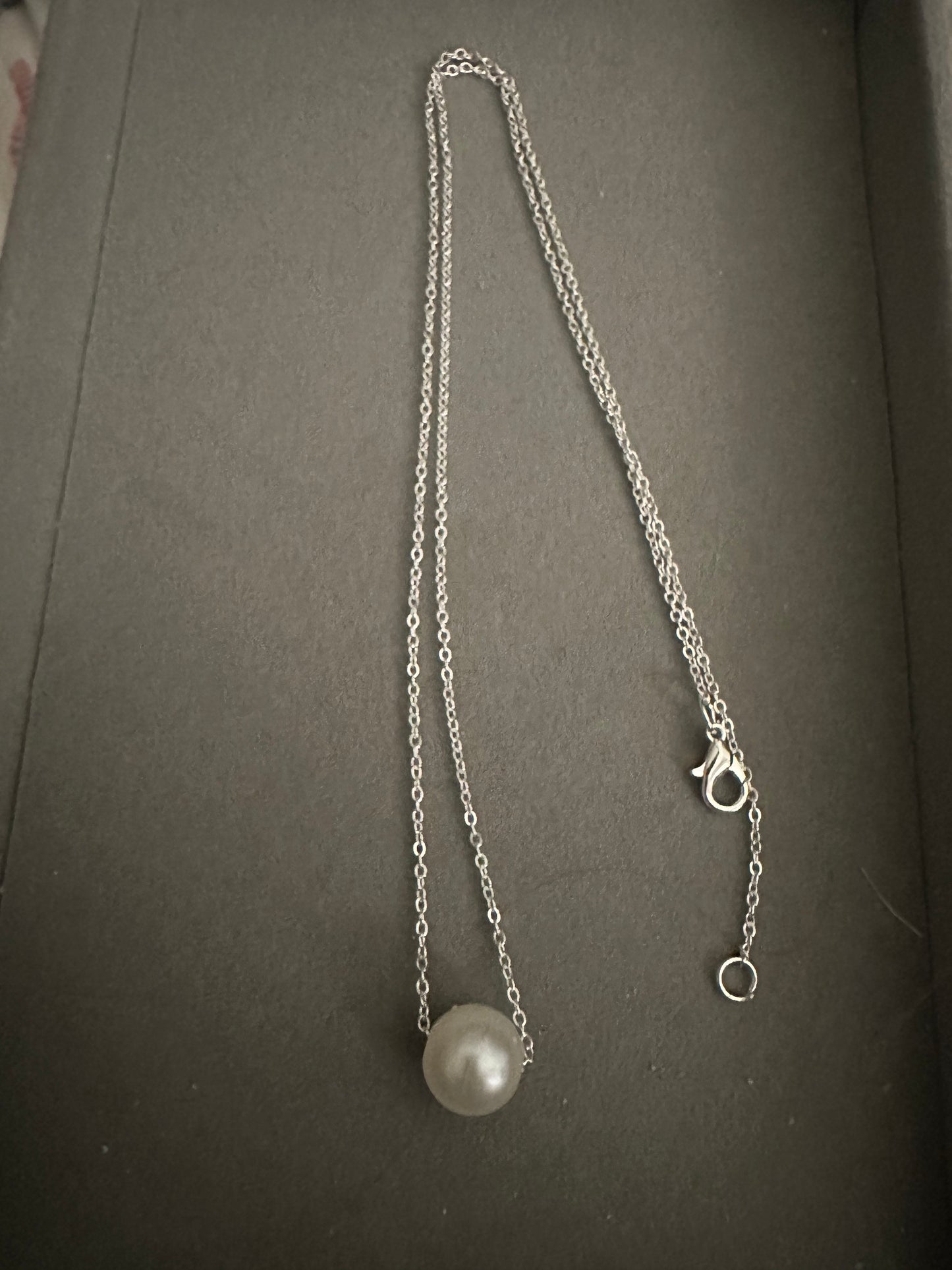 Collier une perle